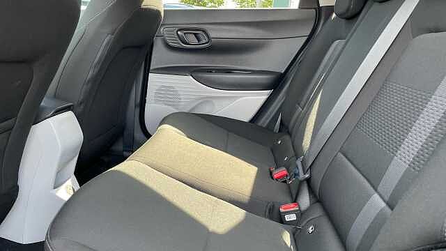 Hyundai I20 1.0 T-GDi Tech Line Hatchback 5dr Petrol DCT Euro 6 (s/s) (90 ps) PHANTOM BLACK