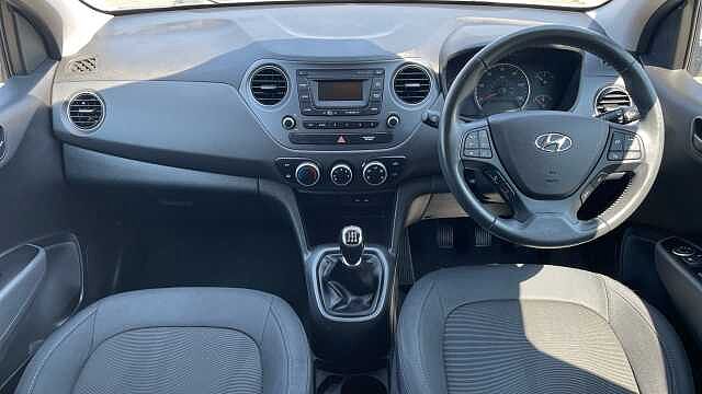 Hyundai i10 1.2 SE Hatchback 5dr Petrol Manual Euro 6 (87 ps)
