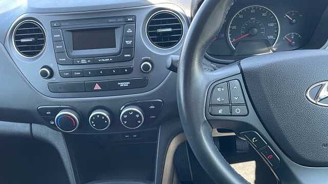 Hyundai i10 1.2 SE Hatchback 5dr Petrol Manual Euro 6 (87 ps)