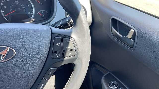 Hyundai i10 1.2 SE Hatchback 5dr Petrol Manual Euro 6 (87 ps)