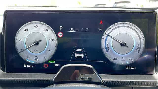 Hyundai INSTER Long Range 49kWh 01 SUV 5dr Electric Auto (115 ps)
