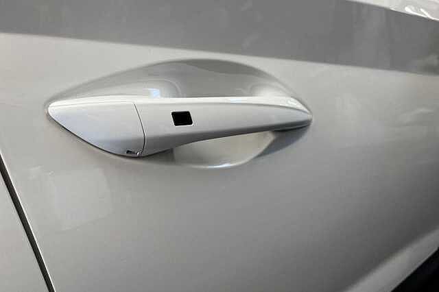 Hyundai I20 1.0T GDi 48V MHD 120 N Line 5dr DCT White