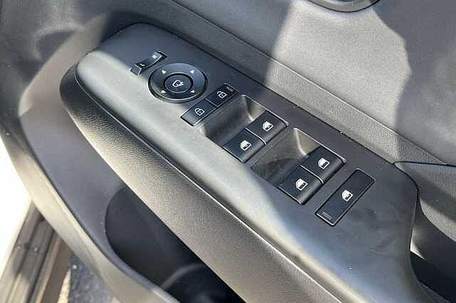 Hyundai KONA 1.6 GDi Hybrid N Line S 5dr DCT White