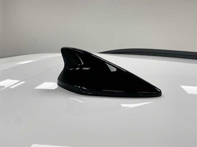 Hyundai KONA 1.6 Hybrid 129 Ultimate 5dr DCT WHITE