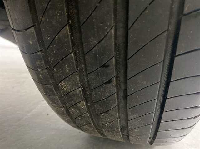 Hyundai TUCSON 1.6 TGDi Hybrid 230 SE Connect 5dr 2WD Auto RED