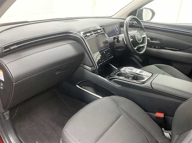 Hyundai TUCSON 1.6 TGDi Hybrid 230 SE Connect 5dr 2WD Auto RED