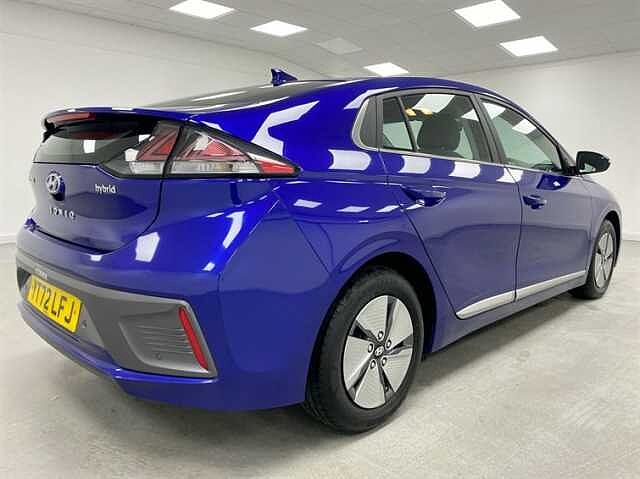 Hyundai IONIQ 1.6 GDi Hybrid Premium 5dr DCT BLUE