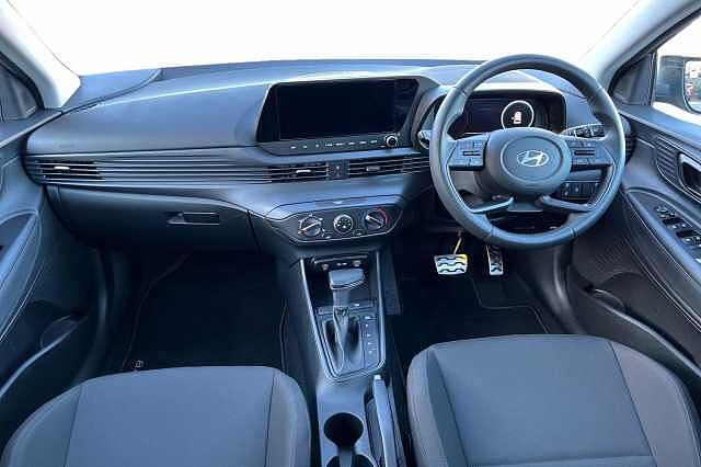 Hyundai BAYON 1.0 T Gdi Advance Suv 5dr Petrol Dct Euro 6 (s/s) (100 Ps) Phantom Black