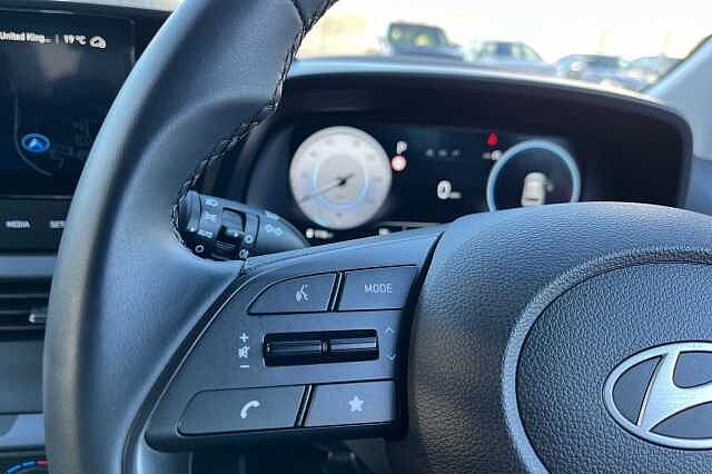 Hyundai BAYON 1.0 T Gdi Advance Suv 5dr Petrol Dct Euro 6 (s/s) (100 Ps) Phantom Black