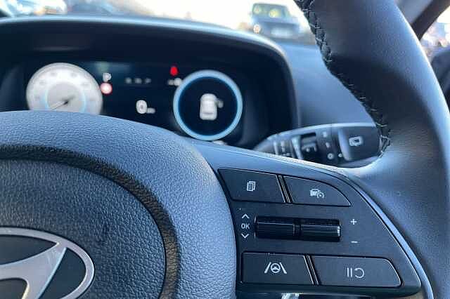 Hyundai BAYON 1.0 T Gdi Advance Suv 5dr Petrol Dct Euro 6 (s/s) (100 Ps) Phantom Black