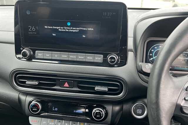 Hyundai KONA 1.6 H Gdi Premium Suv 5dr Petrol Hybrid Dct Euro 6 (s/s) (141 Ps) Black
