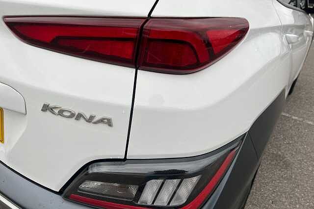 Hyundai KONA 1.0 T Gdi Mhev Premium Suv 5dr Petrol Hybrid Manual Euro 6 (s/s) (120 Ps) White