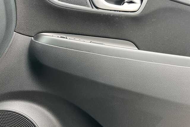 Hyundai KONA 1.0 T Gdi Mhev Premium Suv 5dr Petrol Hybrid Manual Euro 6 (s/s) (120 Ps) White