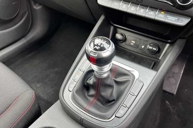 Hyundai KONA 1.0 T Gdi Mhev N Line Suv 5dr Petrol Hybrid Manual Euro 6 (s/s) (120 Ps) Blue