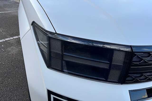 Hyundai SANTA FE 1.6 H T Gdi Calligraphy Suv 5dr Petrol Hybrid Auto Euro 6 (s/s) (7seat) (215 Ps) Matte - Creamy white