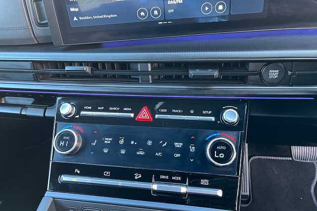 Hyundai SANTA FE 1.6 H T Gdi Calligraphy Suv 5dr Petrol Hybrid Auto Euro 6 (s/s) (7seat) (215 Ps) Matte - Creamy white