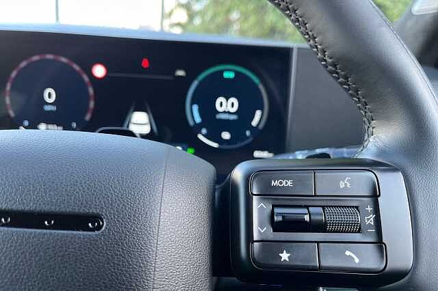 Hyundai SANTA FE 1.6 H T Gdi Calligraphy Suv 5dr Petrol Hybrid Auto Euro 6 (s/s) (7seat) (215 Ps) Matte - Creamy white