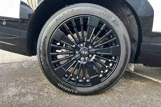 Hyundai SANTA FE 1.6 H T Gdi Calligraphy Suv 5dr Petrol Hybrid Auto Euro 6 (s/s) (7seat) (215 Ps) Matte - Creamy white