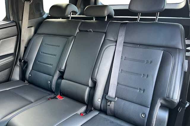 Hyundai SANTA FE 1.6 H T Gdi Calligraphy Suv 5dr Petrol Hybrid Auto Euro 6 (s/s) (7seat) (215 Ps) Matte - Creamy white