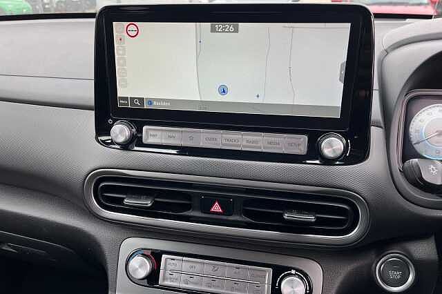 Hyundai KONA 64kwh Ultimate Suv 5dr Electric Auto (10.5kw Charger) (204 Ps) White