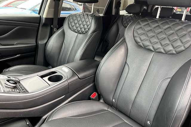 Hyundai SANTA FE 1.6 H T Gdi Ultimate Suv 5dr Petrol Hybrid Auto Euro 6 (s/s) (230 Ps) Grey