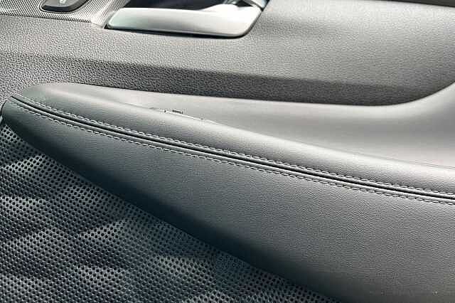 Hyundai SANTA FE 1.6 H T Gdi Ultimate Suv 5dr Petrol Hybrid Auto Euro 6 (s/s) (230 Ps) Grey
