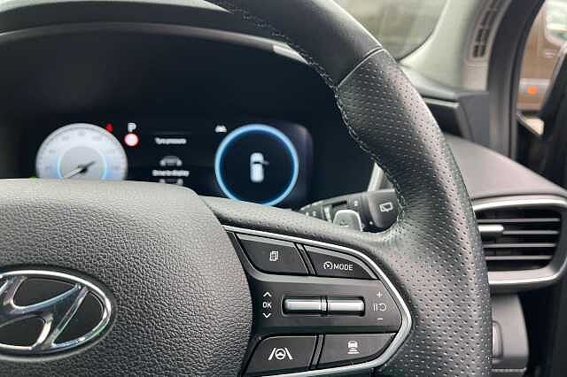 Hyundai SANTA FE 1.6 H T Gdi Ultimate Suv 5dr Petrol Hybrid Auto Euro 6 (s/s) (230 Ps) Grey