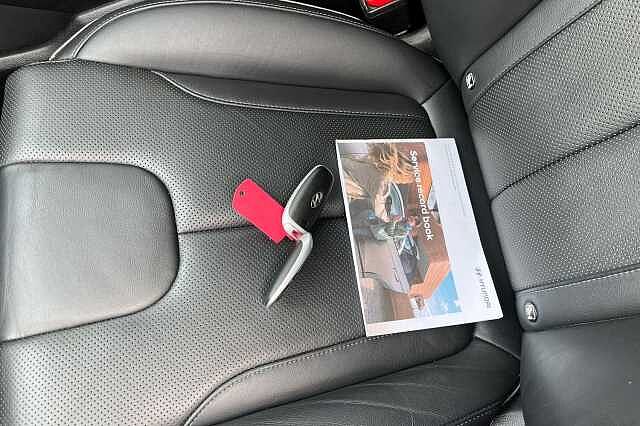 Hyundai SANTA FE 1.6 H T Gdi Ultimate Suv 5dr Petrol Hybrid Auto Euro 6 (s/s) (230 Ps) Grey