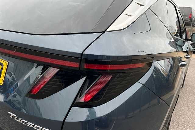 Hyundai TUCSON 1.6 H T Gdi Premium Suv 5dr Petrol Hybrid Auto Euro 6 (s/s) (230 Ps) Blue