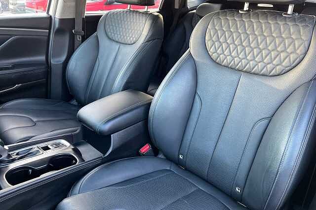 Hyundai Santa Fe 2.2 Crdi Premium Se Suv 5dr Diesel Auto 4wd Euro 6 (s/s) 7 Seat (200 Ps)