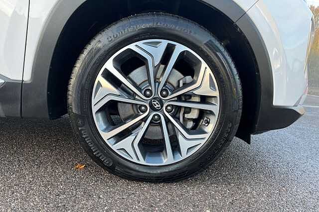 Hyundai Santa Fe 2.2 Crdi Premium Se Suv 5dr Diesel Auto 4wd Euro 6 (s/s) 7 Seat (200 Ps)