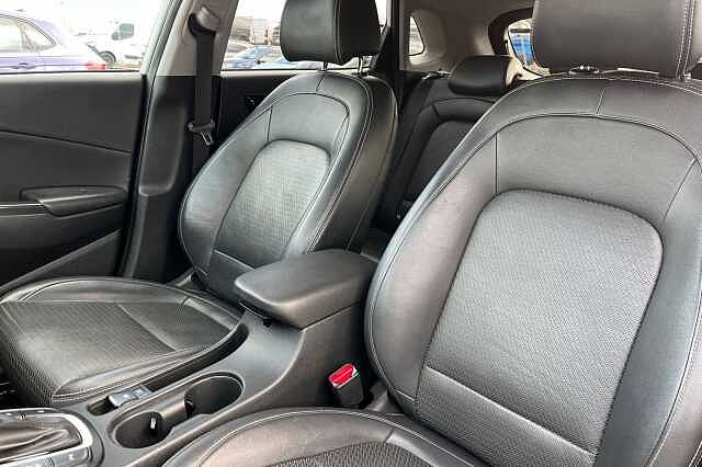 Hyundai KONA 1.6 H Gdi Premium Se Suv 5dr Petrol Hybrid Dct Euro 6 (s/s) (141 Ps) Chalk White