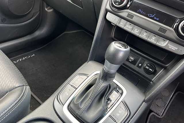 Hyundai KONA 1.6 H Gdi Premium Se Suv 5dr Petrol Hybrid Dct Euro 6 (s/s) (141 Ps) Chalk White