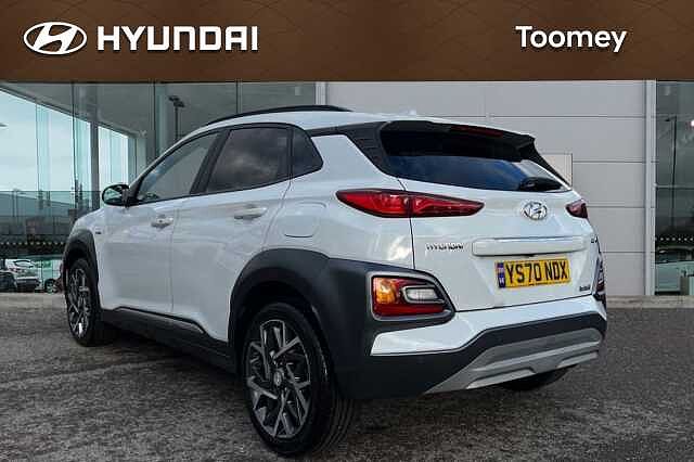 Hyundai KONA 1.6 H Gdi Premium Se Suv 5dr Petrol Hybrid Dct Euro 6 (s/s) (141 Ps) Chalk White