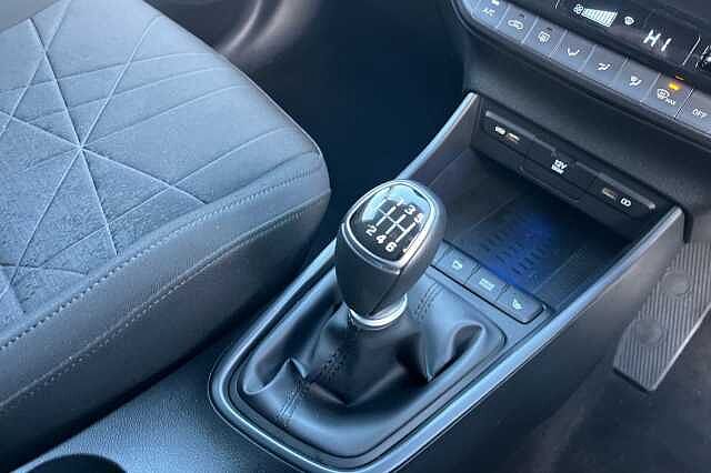 Hyundai Bayon 1.0 T Gdi Mhev Premium Suv 5dr Petrol Hybrid Manual Euro 6 (s/s) (120 Ps)