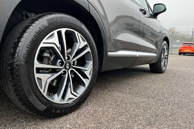 Hyundai Santa Fe 2.2 Crdi Premium Se Suv 5dr Diesel Auto 4wd Euro 6 (s/s) 7 Seat (200 Ps)