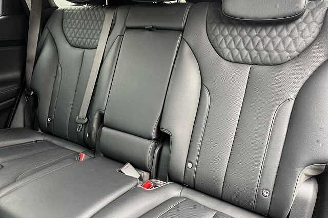 Hyundai Santa Fe 2.2 Crdi Premium Se Suv 5dr Diesel Auto 4wd Euro 6 (s/s) 7 Seat (200 Ps)