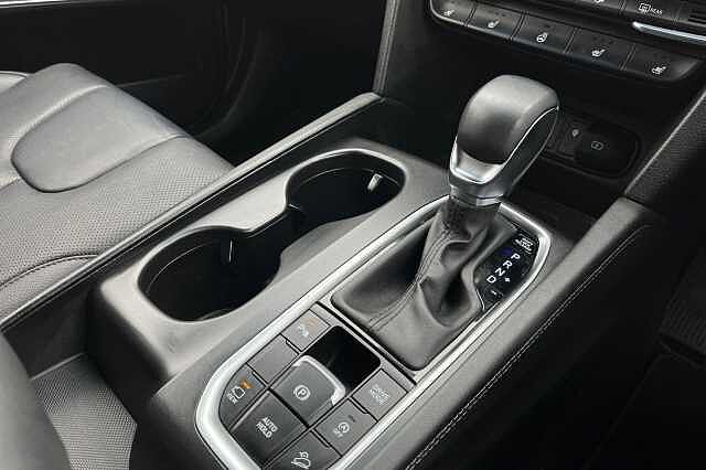 Hyundai Santa Fe 2.2 Crdi Premium Se Suv 5dr Diesel Auto 4wd Euro 6 (s/s) 7 Seat (200 Ps)