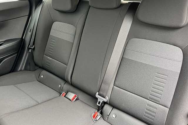 Hyundai BAYON 1.0 T Gdi Black Line Suv 5dr Petrol Dct Euro 6 (s/s) (90 Ps) Pearl - Meta blue