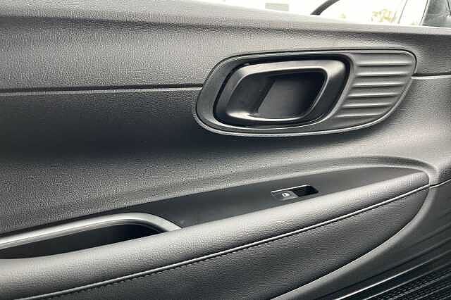 Hyundai BAYON 1.0 T Gdi Black Line Suv 5dr Petrol Dct Euro 6 (s/s) (90 Ps) Pearl - Meta blue