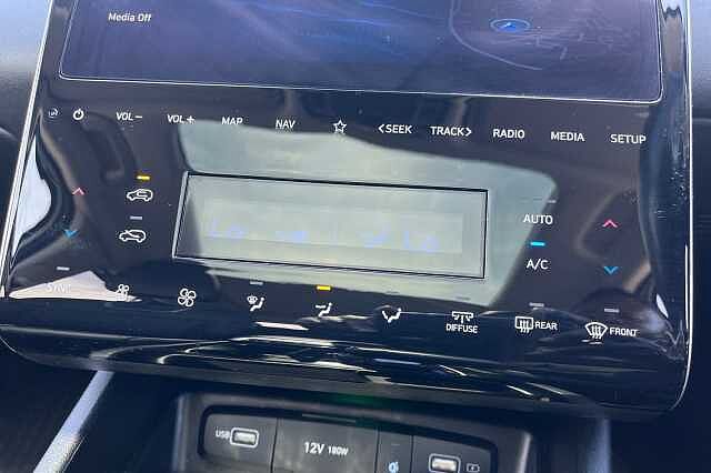 Hyundai TUCSON 1.6 T Gdi Mhev Ultimate Suv 5dr Petrol Hybrid Dct Euro 6 (s/s) (150 Ps) Atlas White