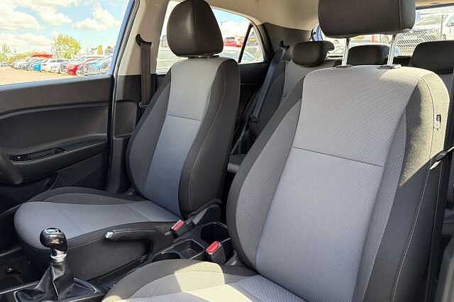 Hyundai I20 1.2 Se Launch Edition Hatchback 5dr Petrol Manual Euro 6 (s/s) (84 Ps)