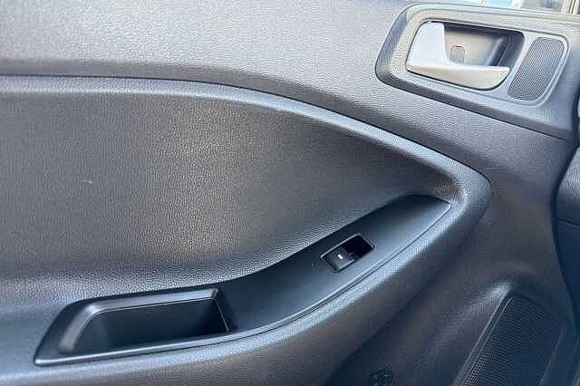 Hyundai I20 1.2 Se Launch Edition Hatchback 5dr Petrol Manual Euro 6 (s/s) (84 Ps)