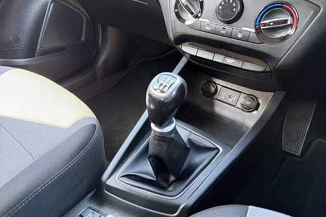 Hyundai I20 1.2 Se Launch Edition Hatchback 5dr Petrol Manual Euro 6 (s/s) (84 Ps)