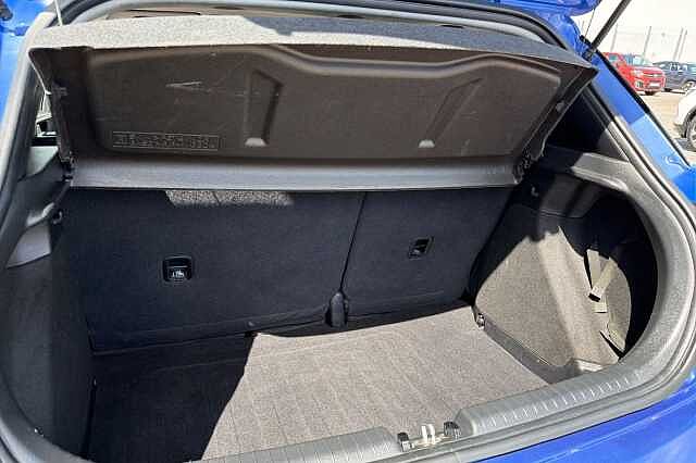 Hyundai I20 1.2 Se Launch Edition Hatchback 5dr Petrol Manual Euro 6 (s/s) (84 Ps)