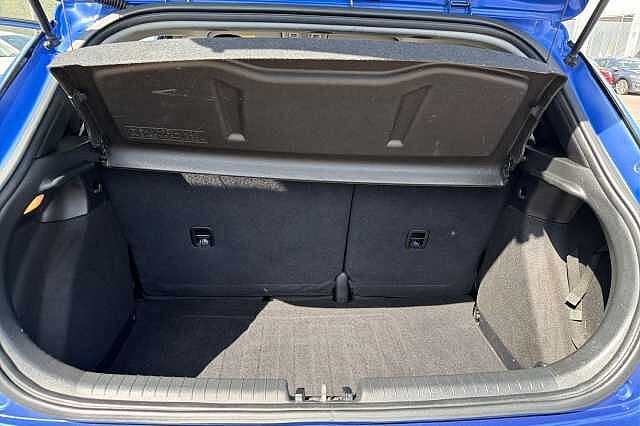 Hyundai I20 1.2 Se Launch Edition Hatchback 5dr Petrol Manual Euro 6 (s/s) (84 Ps)