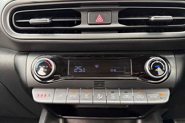 Hyundai KONA 1.6 H Gdi Ultimate Suv 5dr Petrol Hybrid Dct Euro 6 (s/s) (141 Ps) Abyss Black