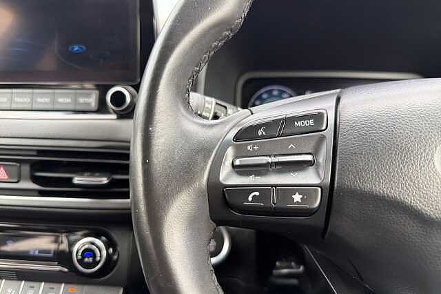 Hyundai KONA 1.6 H Gdi Ultimate Suv 5dr Petrol Hybrid Dct Euro 6 (s/s) (141 Ps) Abyss Black