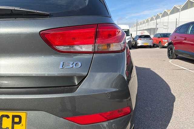 Hyundai I30 1.0 T Gdi Mhev Se Connect Hatchback 5dr Petrol Hybrid Dct Euro 6 (s/s) (120 Ps) Amazon Grey