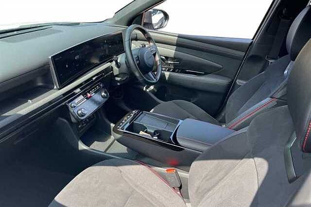 Hyundai TUCSON 1.6T PLUG-IN HYBRID N LINE S 5DR 4WD AUTO White